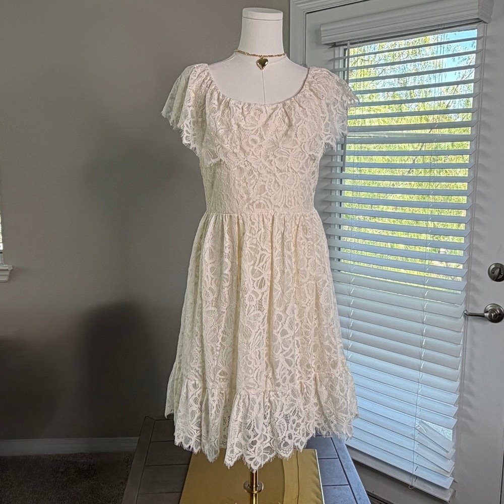 Valentino Ivory Floral Lace Tiered Mini Dress US 4 Coquette Romantic Luxury - Picture 14 of 15